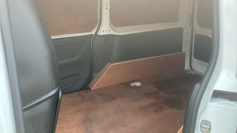 Peugeot Partner Long Diesel 950 1.5 BlueHDi 100 Professional Prem Van [6Speed]